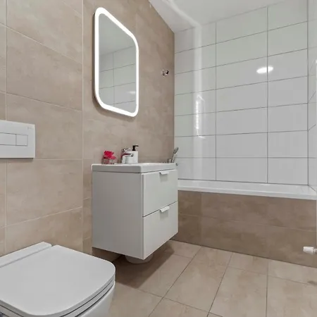 Ah Proxenta Ac Apartment *