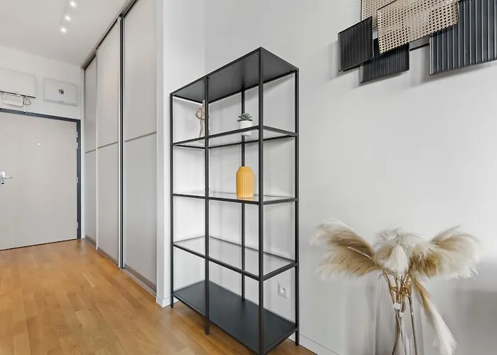 Ah Proxenta Ac * 브라티슬라바